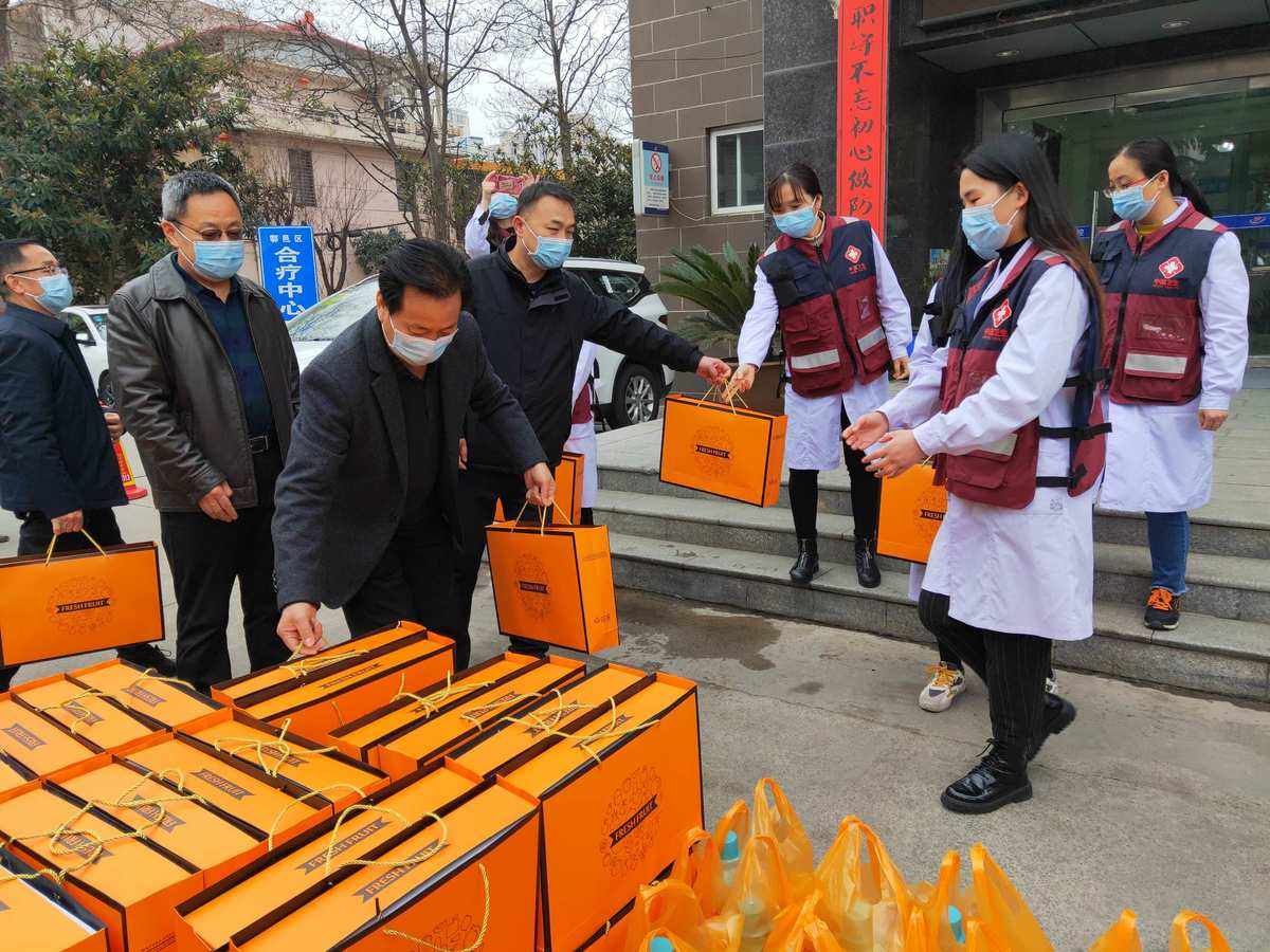 开云体育-荷甲赛程吃紧，犹他爵士今晨强势反弹，目标明确，医务组通报恢复的简单介绍