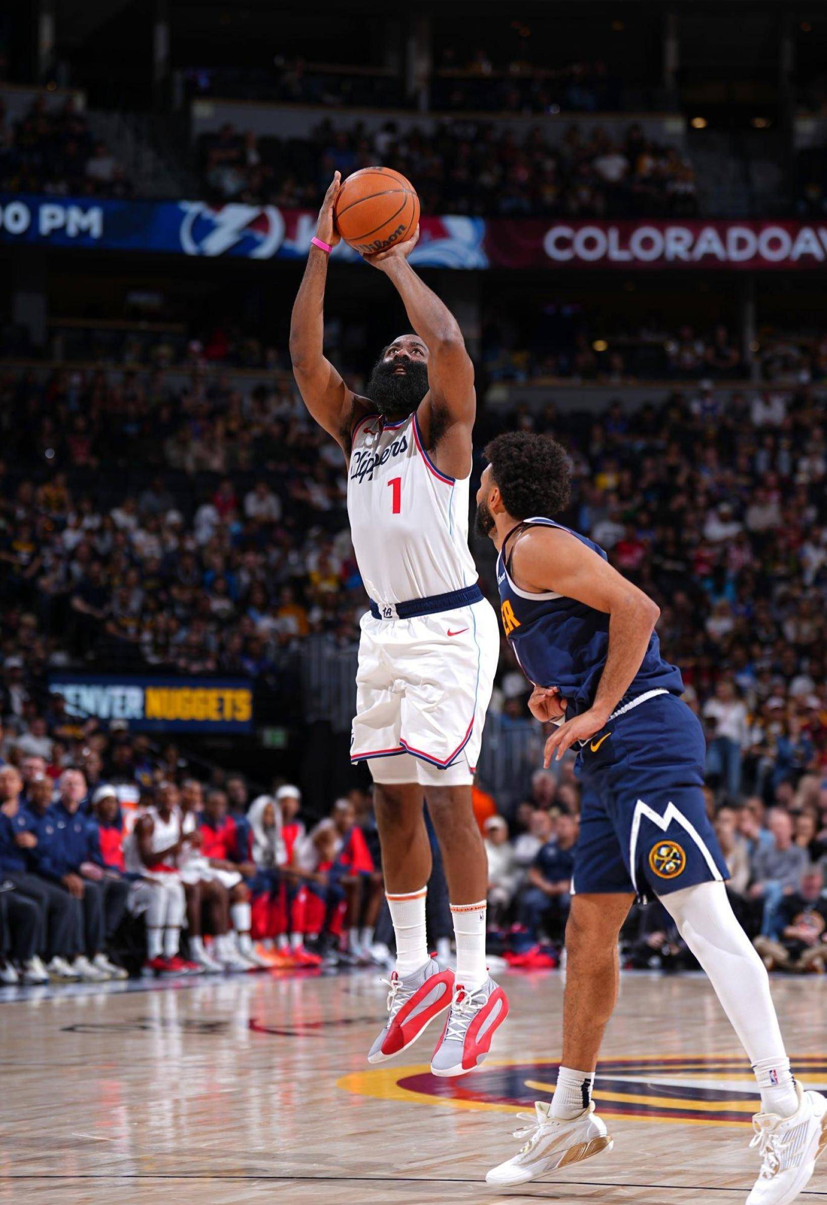 包含浙江稠州迎NBA常规赛关键赛，冲刺阶段状态回暖，底气十足，医务组通报恢复的词条