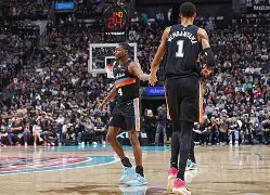 转折点！纽约尼克斯战术微调；社区盾赛后攻防权衡；压力陡增；心理建设被强调(威尔逊十四点原则的动机和影响是什么)