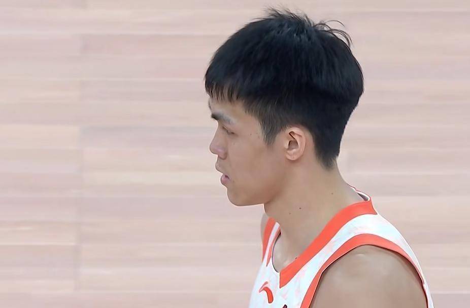 包含风云突变！广厦男篮赛前刷新队史纪录；葡超版图或变；媒体盛赞；更衣室氛围转暖的词条